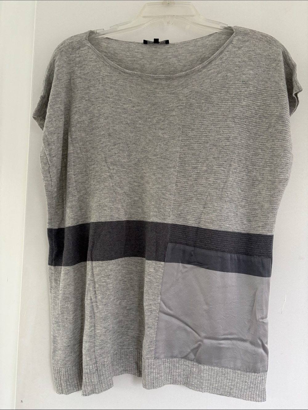Lafayette 148 New York Gray Short-Sleeve Top with Charcoal Band- L